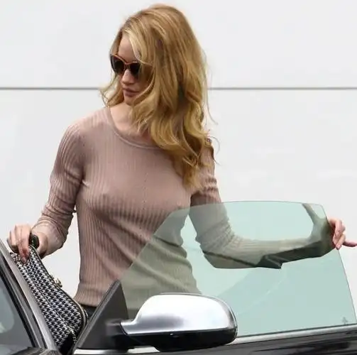 樱花妹流行不穿bra!近一半女孩没穿就出门