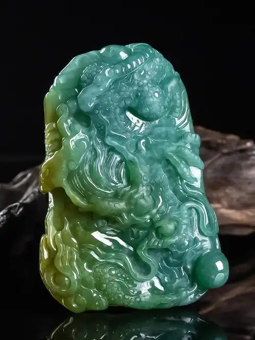 翡翠老坑满色蓝水龙牌