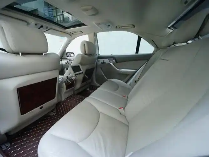 【大连】2005年06月 奔驰 奔驰s级 2004款 s 350 自动档