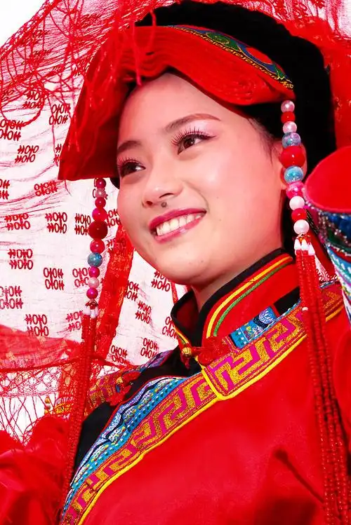 彝族新娘