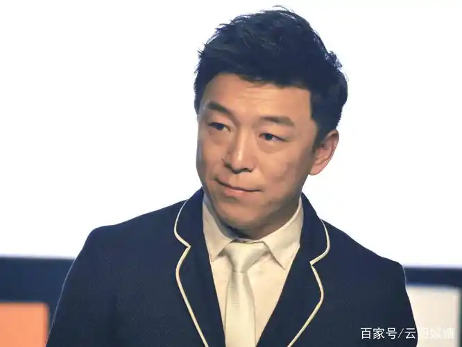 穿着粗缯大布的黄渤,靠什么征服了娱乐圈?