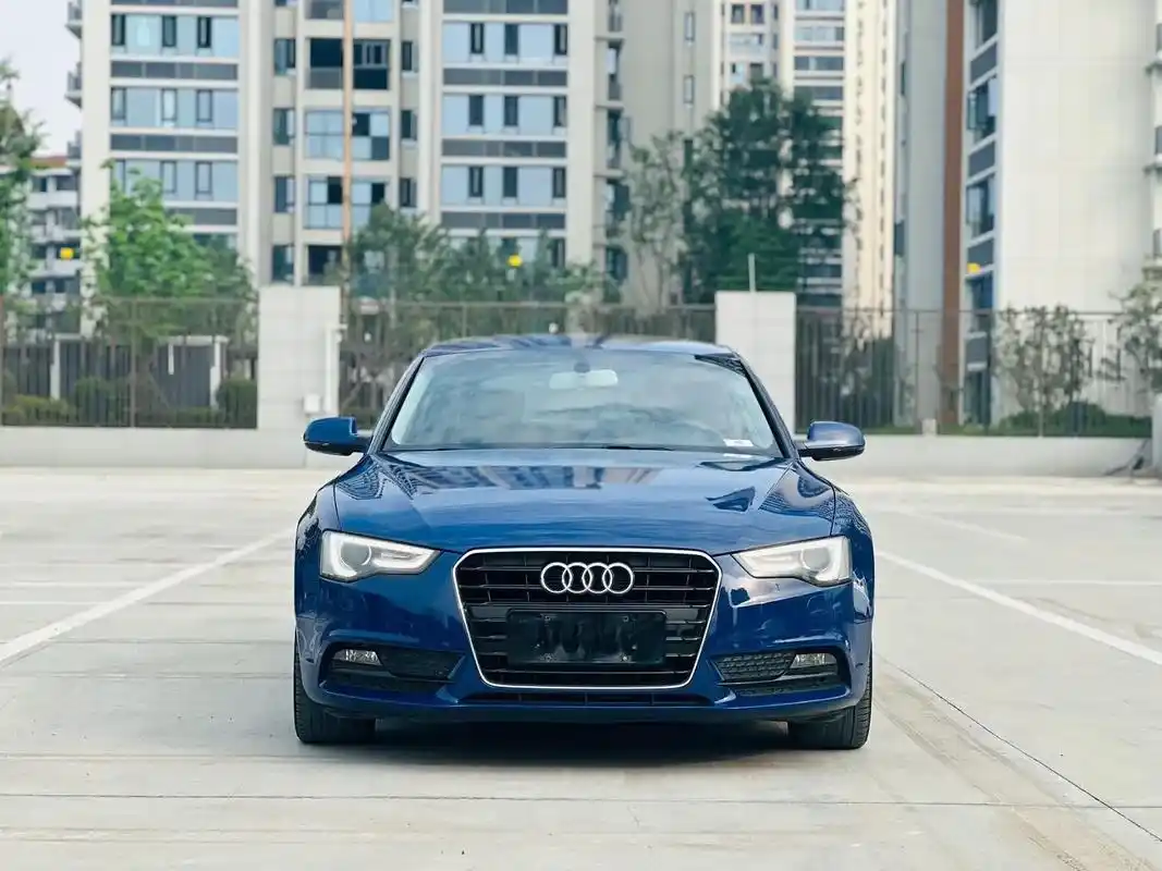奥迪a5(进口)奥迪a5(进口)2.0t无级舒适版  整车无 - 抖音