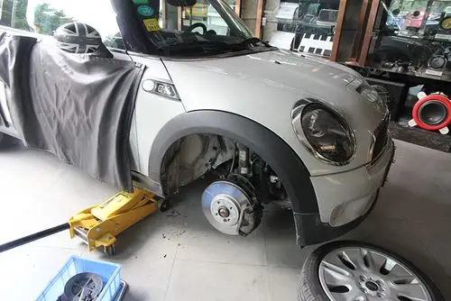 宝马mini局部隔音--美国3m