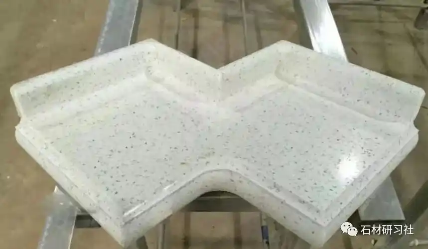 石材工艺 | 台面后挡水圆弧加工视频