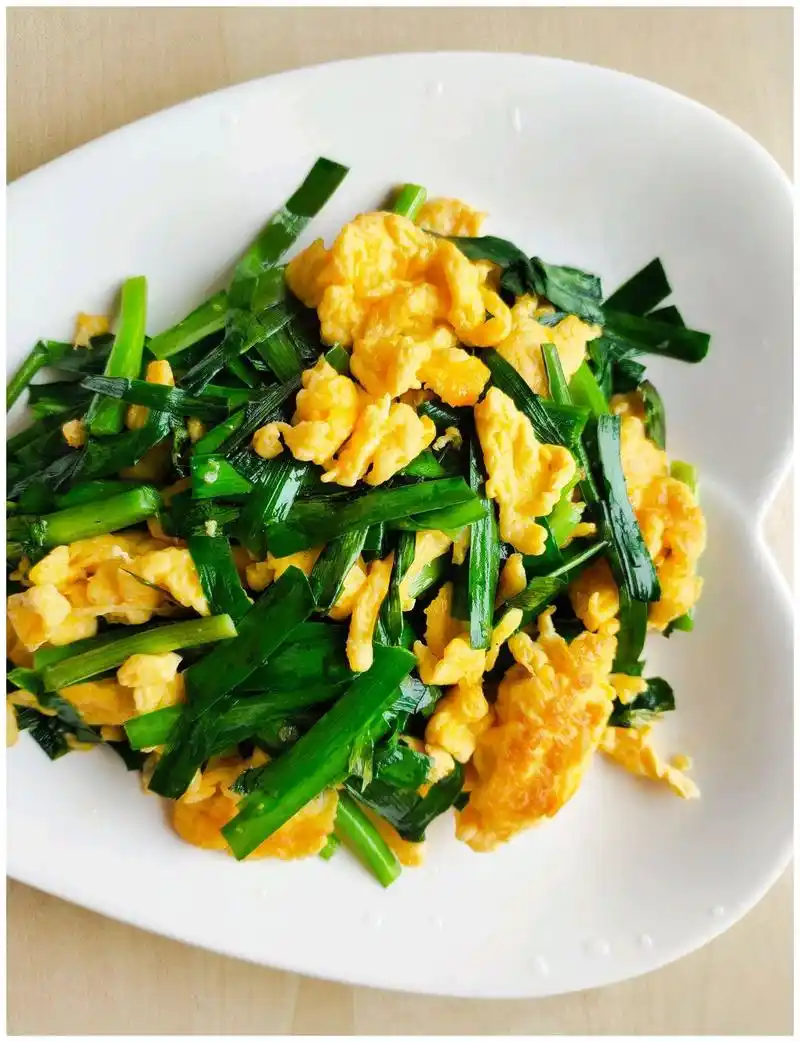 韭菜炒鸡蛋——不生不塌 香熟饱满的秘诀