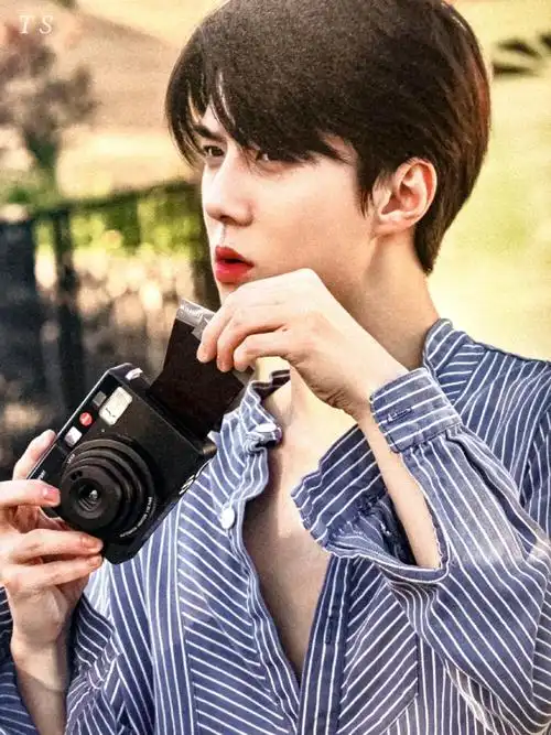 吴世勋夏威夷写真