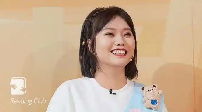 李雪琴官宣恋情,还是找了个姓王的|李雪琴_新浪新闻