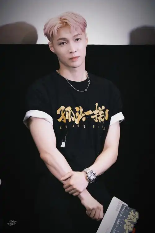 孤注一掷##张艺兴首映现场成功反击王传君