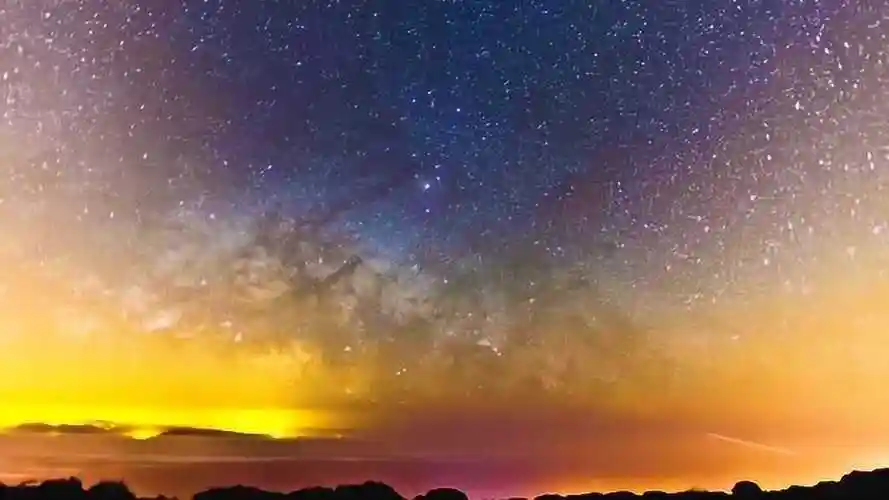 美丽星空落日时分