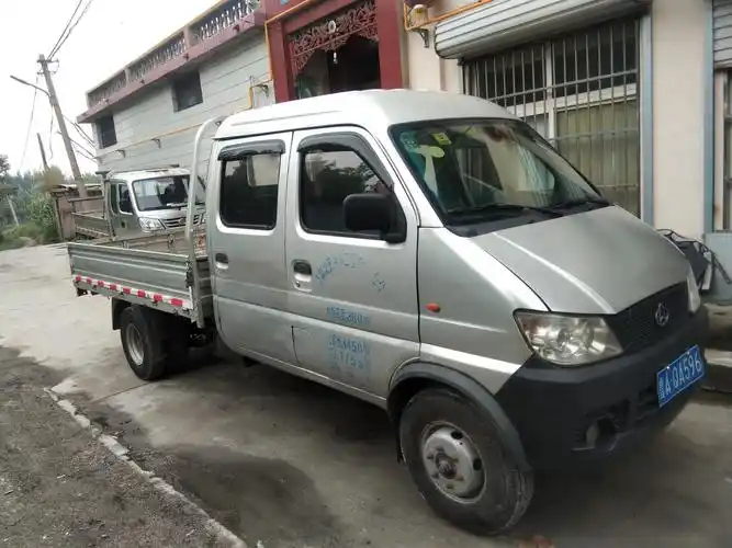 长安柴油双排小六轮货车,13年6月国四手续,准裁1