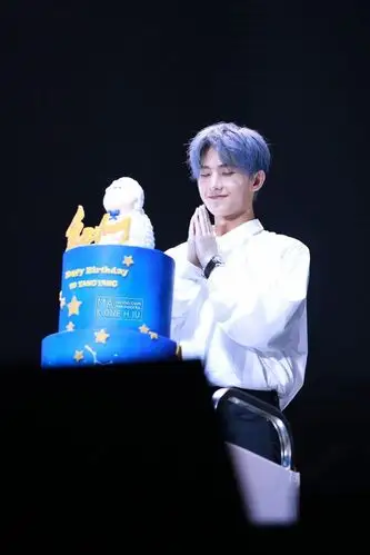 170909 @杨洋icon 广州生日会.