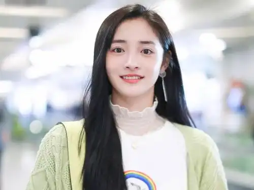 盘点娱乐圈八大方脸女星看看谁最美