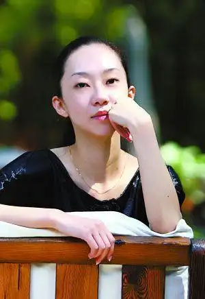 [转载]侯耀文23日落葬 侯耀华侯瓒反目后首次集体现身