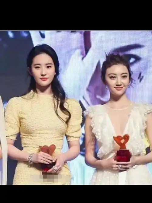 刘亦菲景甜早期合影##刘亦菲景甜早期同框