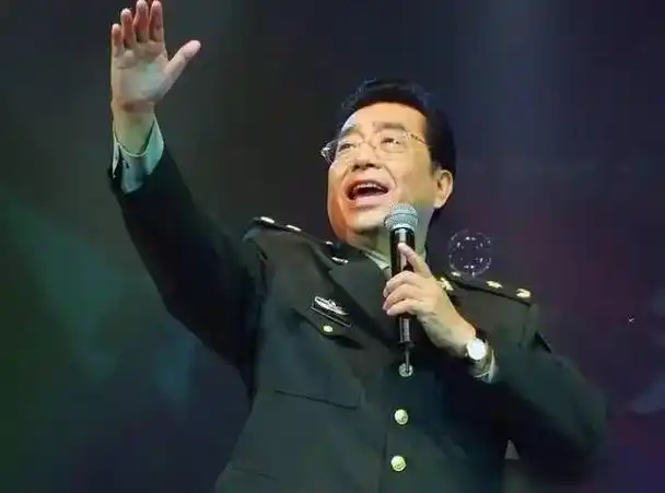 "生子当如郭麒麟"对比把"父之清名毁尽的坑二代"李天一的种种,不由得