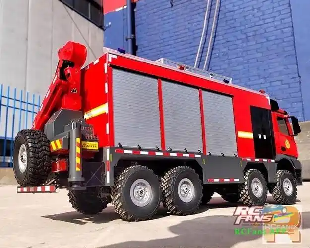 手搓党奔驰arocs8x8重型抢险救援消防车