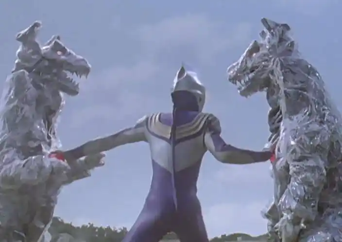 原创迪迦奥特曼:剧中最凶残的怪兽,一口咬死同类,迪迦完全不是他的