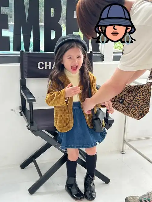 古风么么属于洋气甜美型,穿韩版和小香风的衣服很好看aurora偏混血风