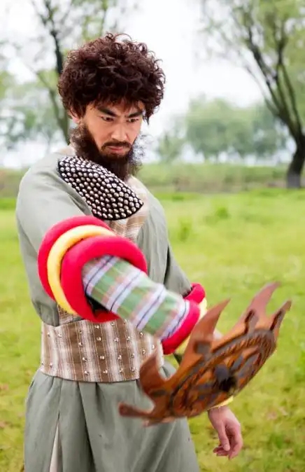 贾宗超加盟全员2化身史上最帅金轮法王