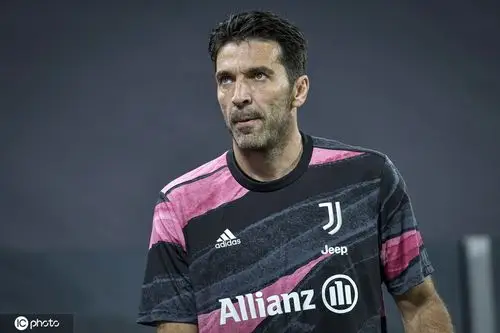 尤文主场0-3不敌佛罗伦萨,布冯不为输球找理由