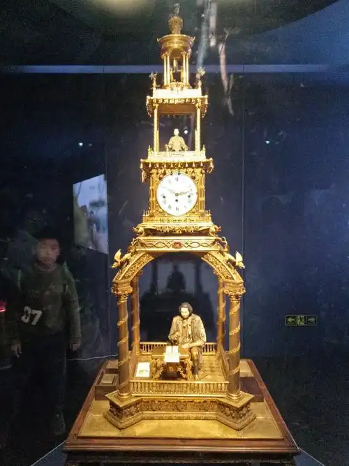 铜镀金写字人钟,1780年,英国.