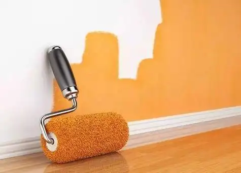 墙面底漆和面漆是装饰墙面的两种涂料,它们的作用和使用方法有一些不