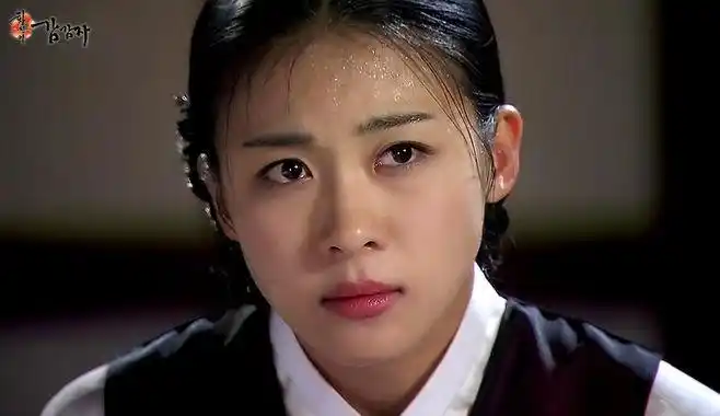 《黄真伊》河智苑.#韩国古装美人# #明星韩服