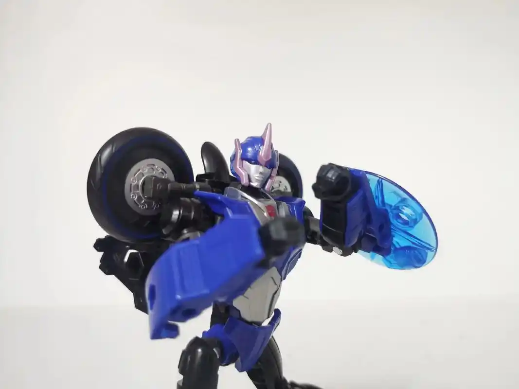 阿尔西(领主之证)在《变形金刚:领袖之证》中,阿尔茜是擎天柱 - 抖音