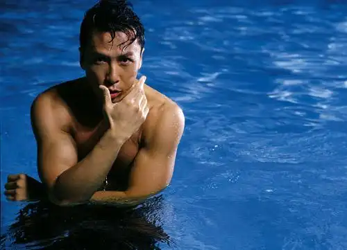 甄子丹展露真男人性感(2)