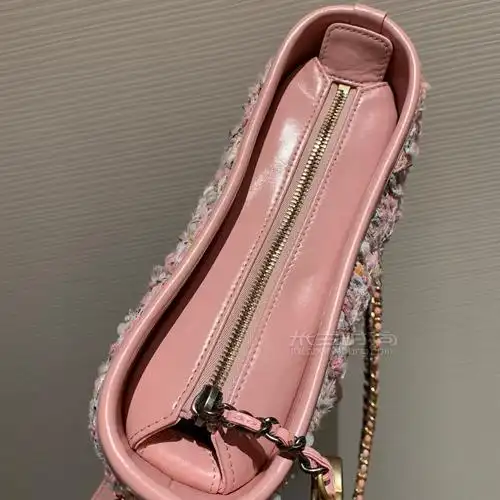 chanel香奈儿流浪包花呢编织2019新款毛呢单肩包小号gabrielle链条