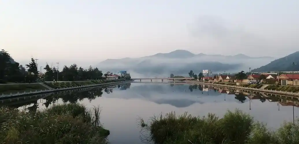 那田,那山,那云