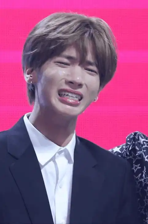 有点好奇档人在镜头前哭过吗