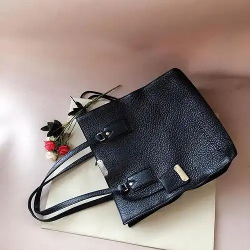 博柏利牛皮手提单肩包