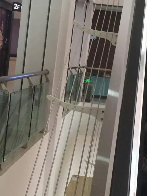 内蒙古科技馆博物馆医院商场扶梯加装安全防护栏