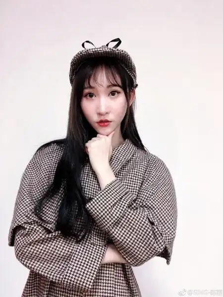 sing-陈丽格子套装演绎新时尚,女神自拍超级嗨!