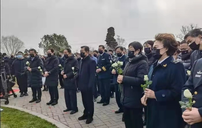 吴孟超夫妇合葬女儿劳碌一生的父亲终可安息