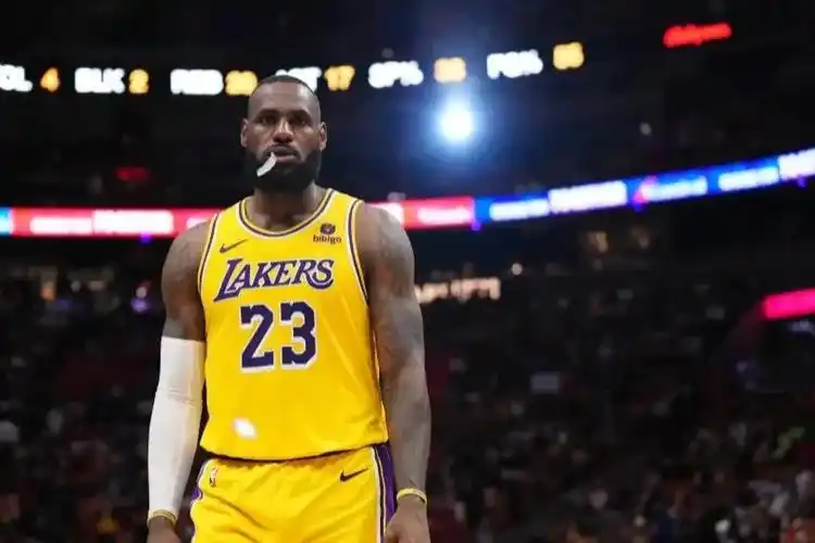 内部人士透露,詹姆斯不可能离开湖人的三个原因,布朗尼是关键