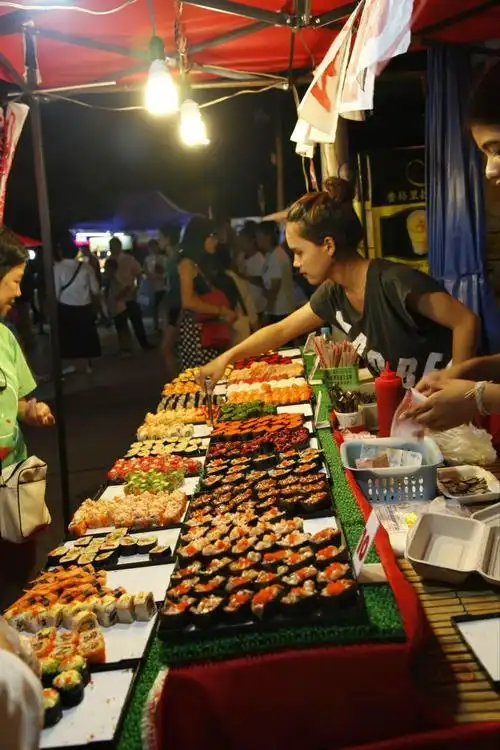 夜市寿司摊 清迈周日夜市