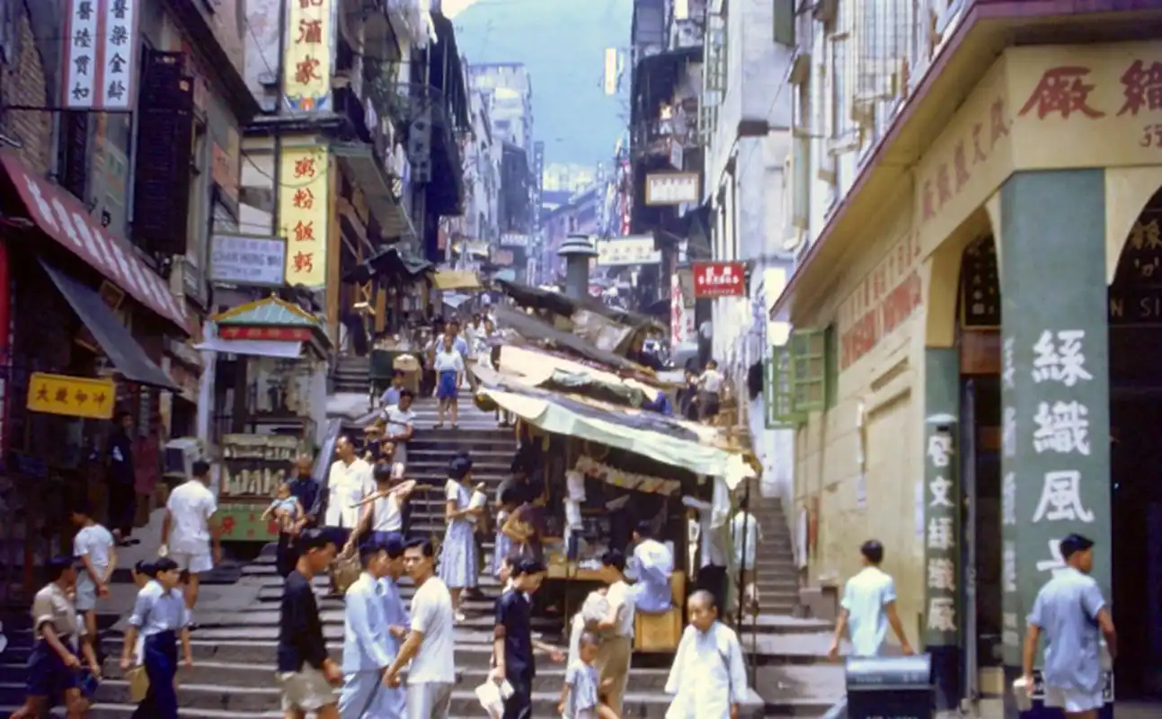 1953年香港旧照:当时就无比繁荣,刚取代上海成为亚洲最发达城市 1945