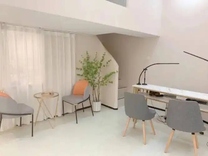 一家ins风格的美甲店