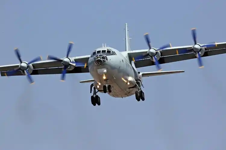 中国最新型固定翼反潜巡逻机高新6号 探测核潜艇无处藏身