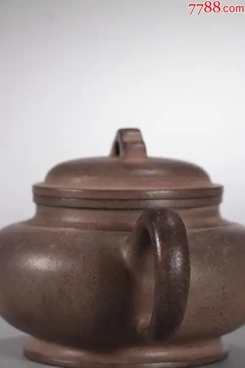 赵梁款老紫砂素面茶壶