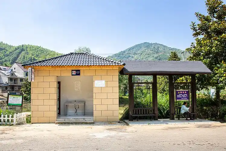 乡村振兴-农村公厕