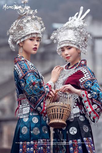 2022新款苗族服装女刺绣裙侗族元素民族服装酒吧舞台演出旅拍摄影