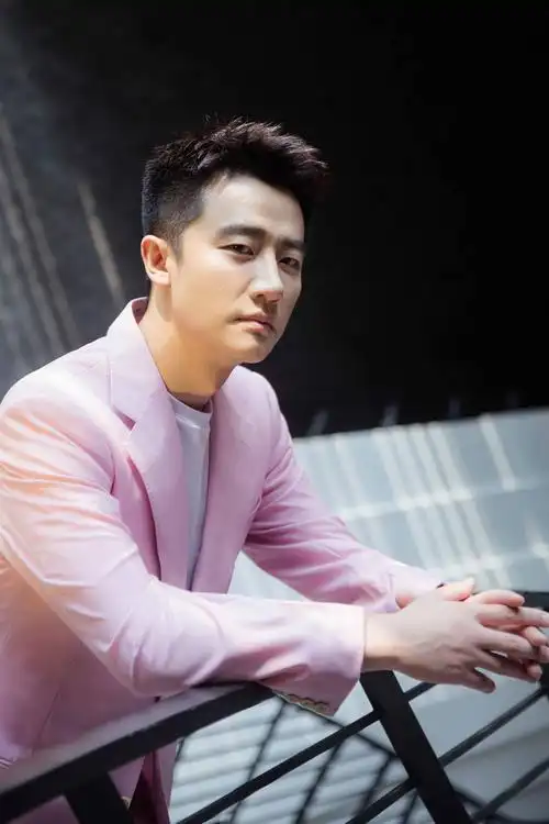 双鱼座明星代言人:黄轩