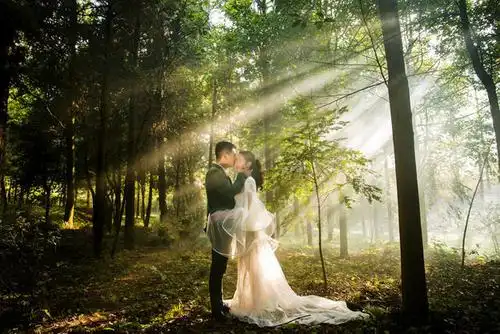 一,森系婚纱照如何拍