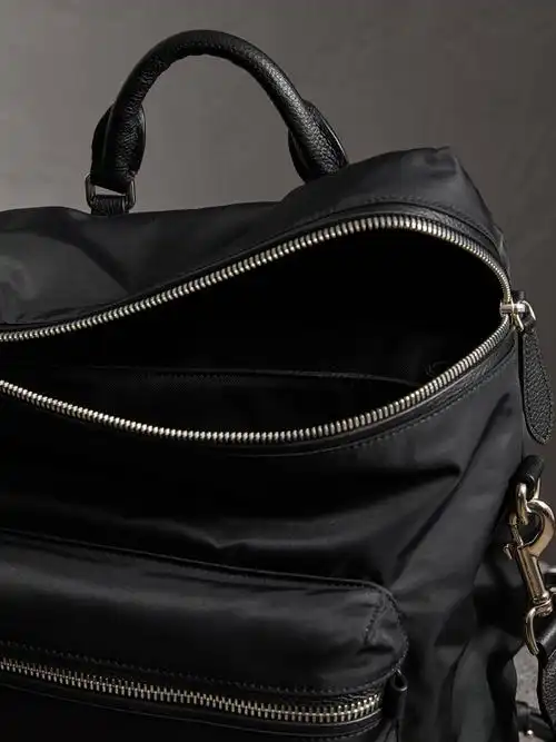 黑色 拉链开合皮革装饰防雨双肩包 产品图片51