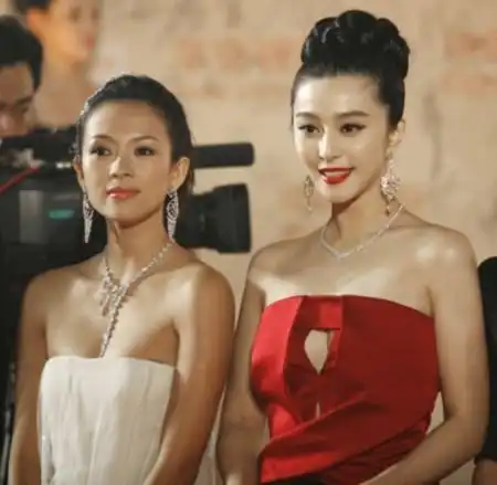 章子怡微博疑曝光 否认暗讽范冰冰