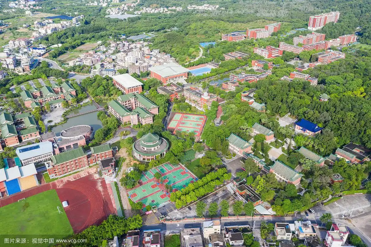 中山市中山纪念中学航拍图