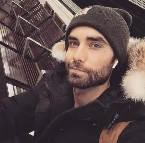 肌肉男:成熟肌肉男欧美大叔阳光帅哥生活自拍度假ins照片-小虾米